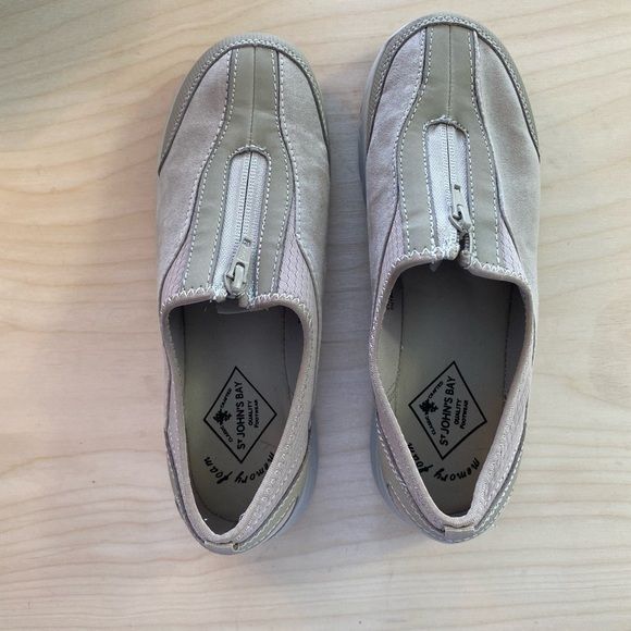 St. John’s Bay Slide On Sneaker size 7 1/2 M (U) - Picture 6 of 9